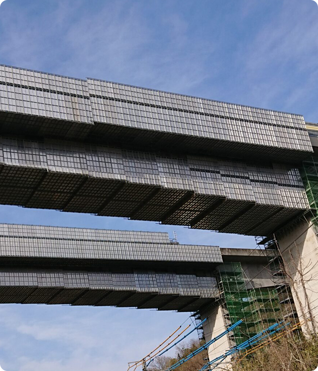 安全と信頼を基盤に、JRの橋梁補修から新素材開発まで対応